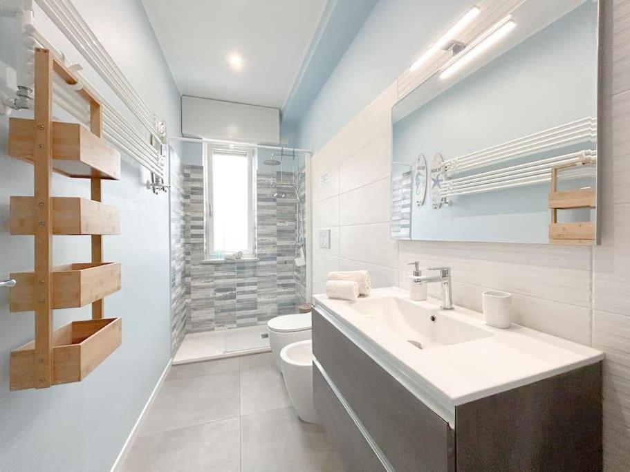 Free Parking - Elegante Casa Con Wifi -Smarttv Apartamento Savona Exterior foto